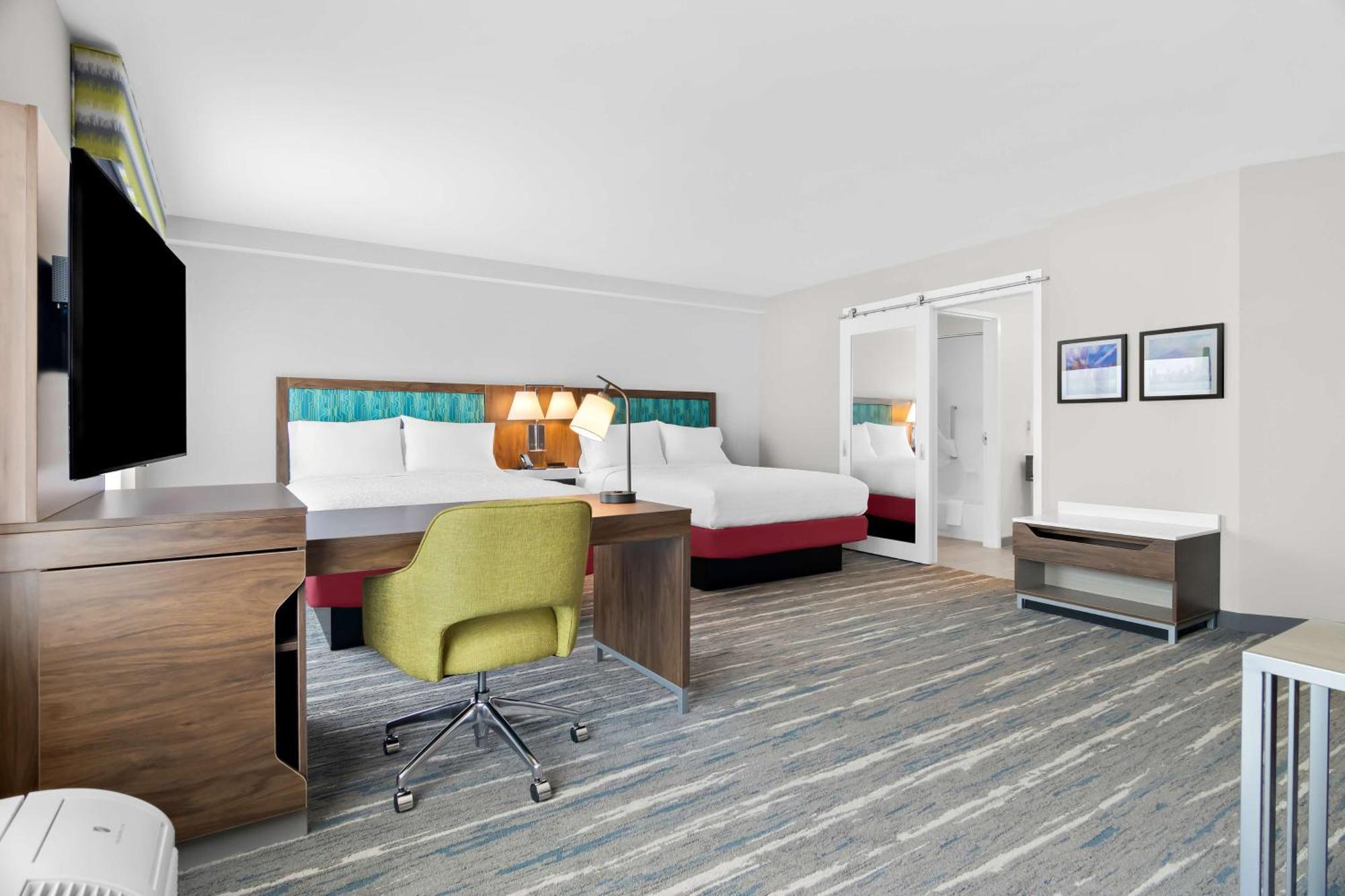 Hampton Inn & Suites Chicago Medical District Uic Extérieur photo